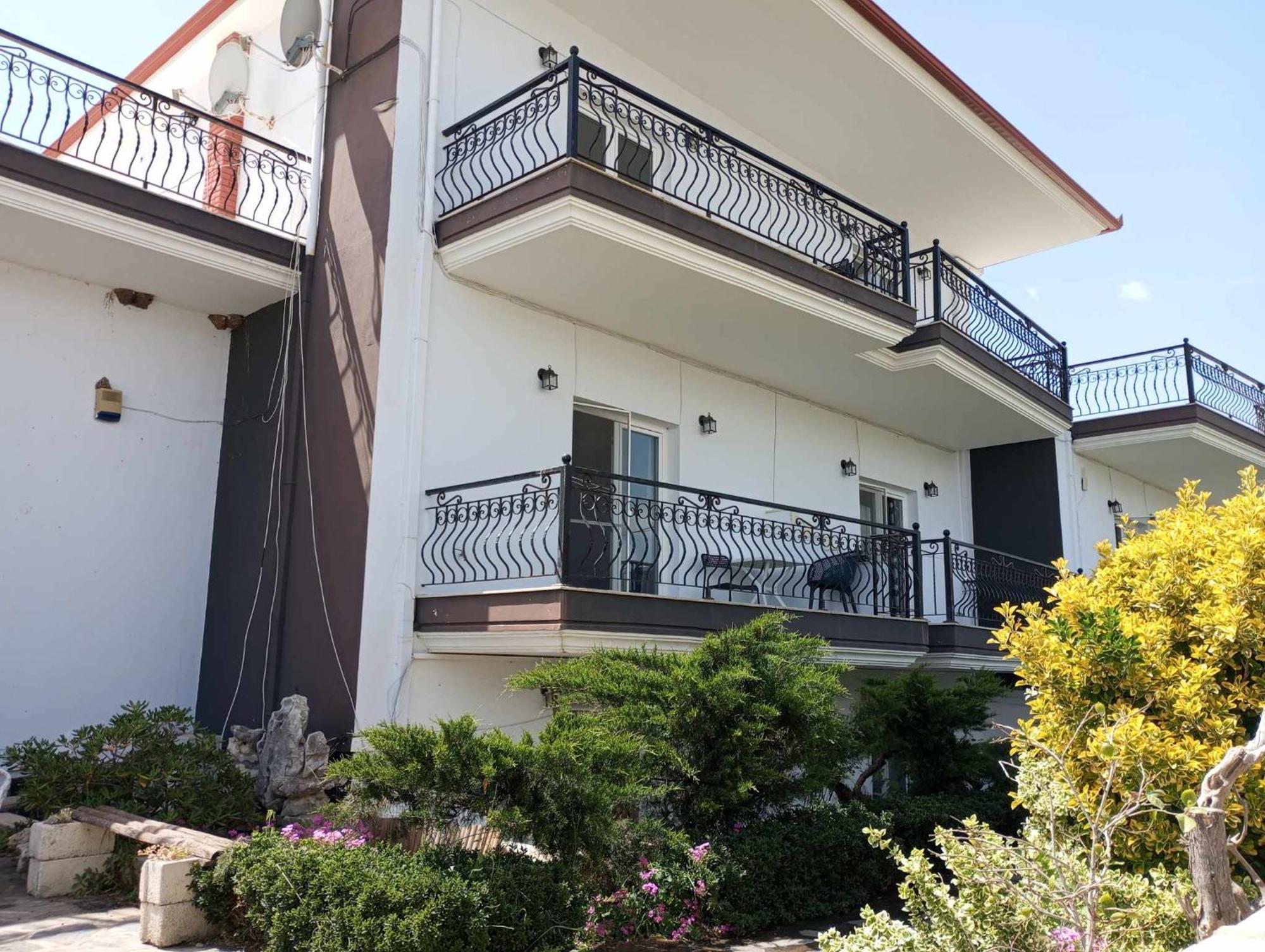 Villa Camellia Vrazná Kültér fotó